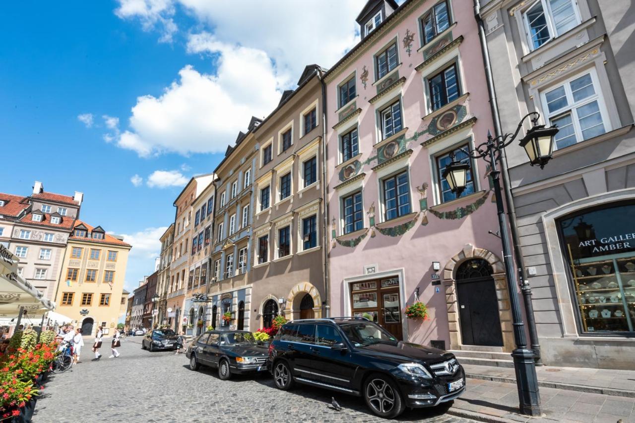 Lovely Apartment In The Heart Of Варшава Екстериор снимка